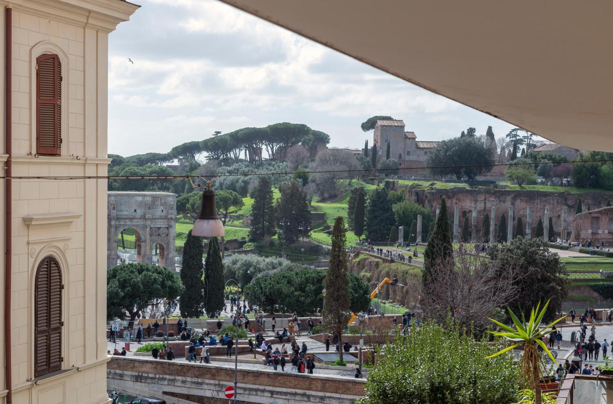 Colosseo Flats And Penthouse Rome Exterior photo
