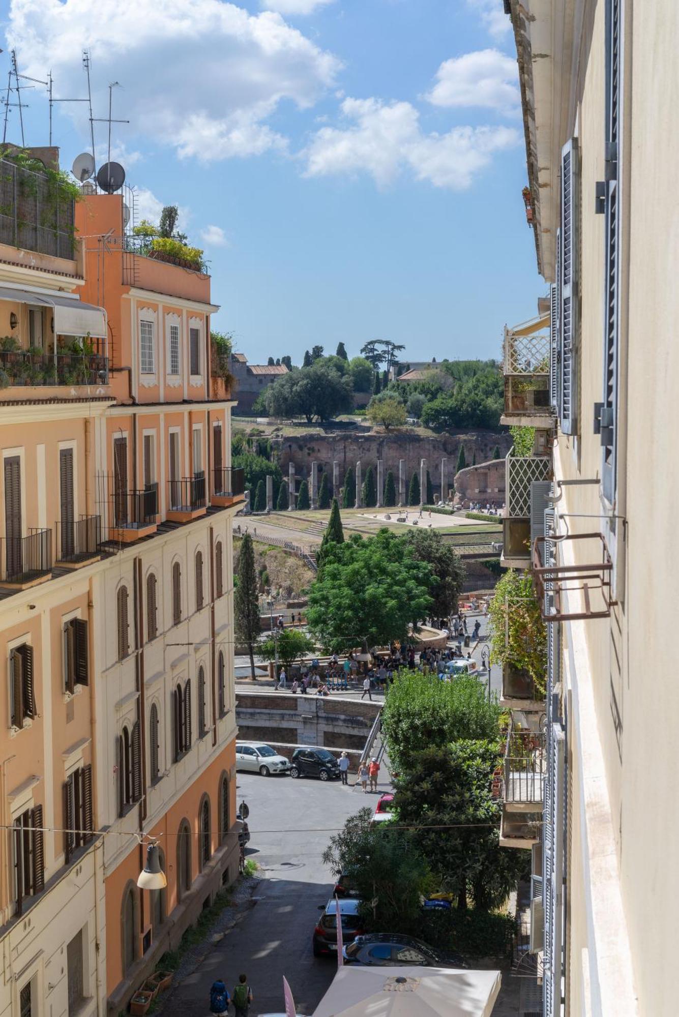 Colosseo Flats And Penthouse Rome Exterior photo